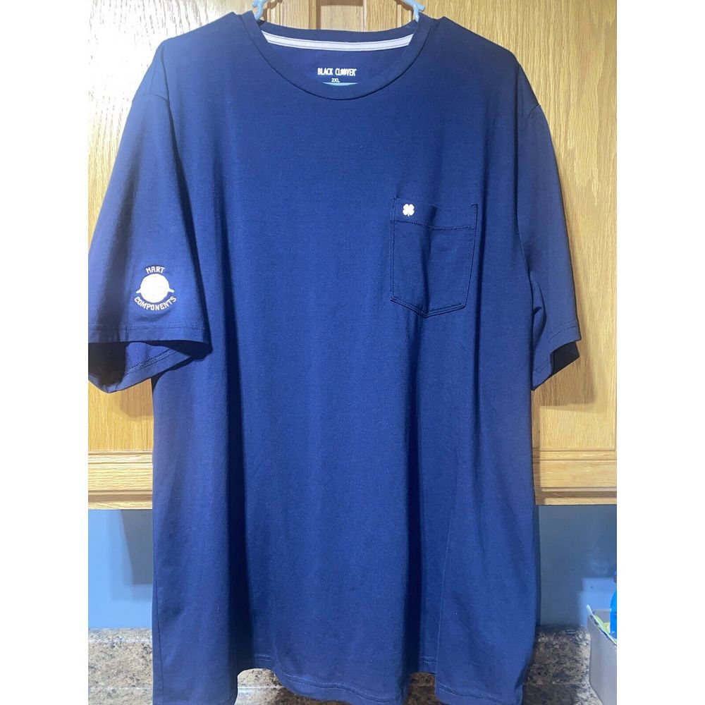 Black Clover‎ Shirt Mens XXL Blue w Pink Clover Pocket Tee Logo Casual Crew